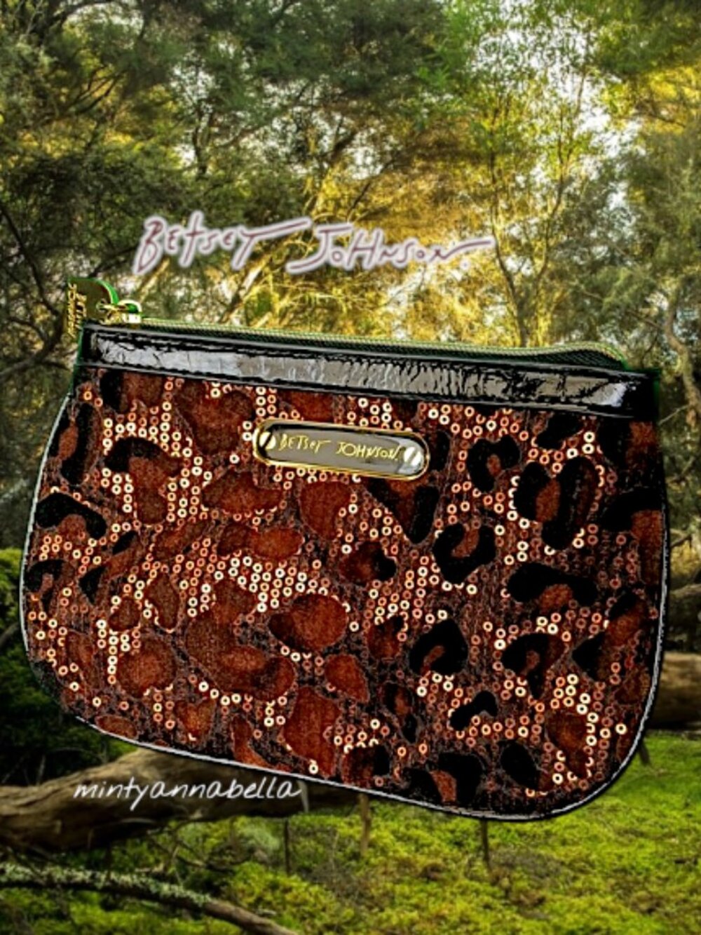 Betsey Johnson🐆Sequin Clutch Pouch📸 Rare Find!
